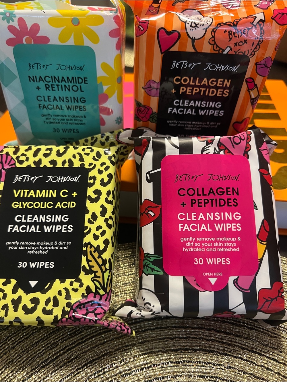 Betsey Johnson Collagen + Peptides Cleansing Facial Wipes - Pink bundle of 4